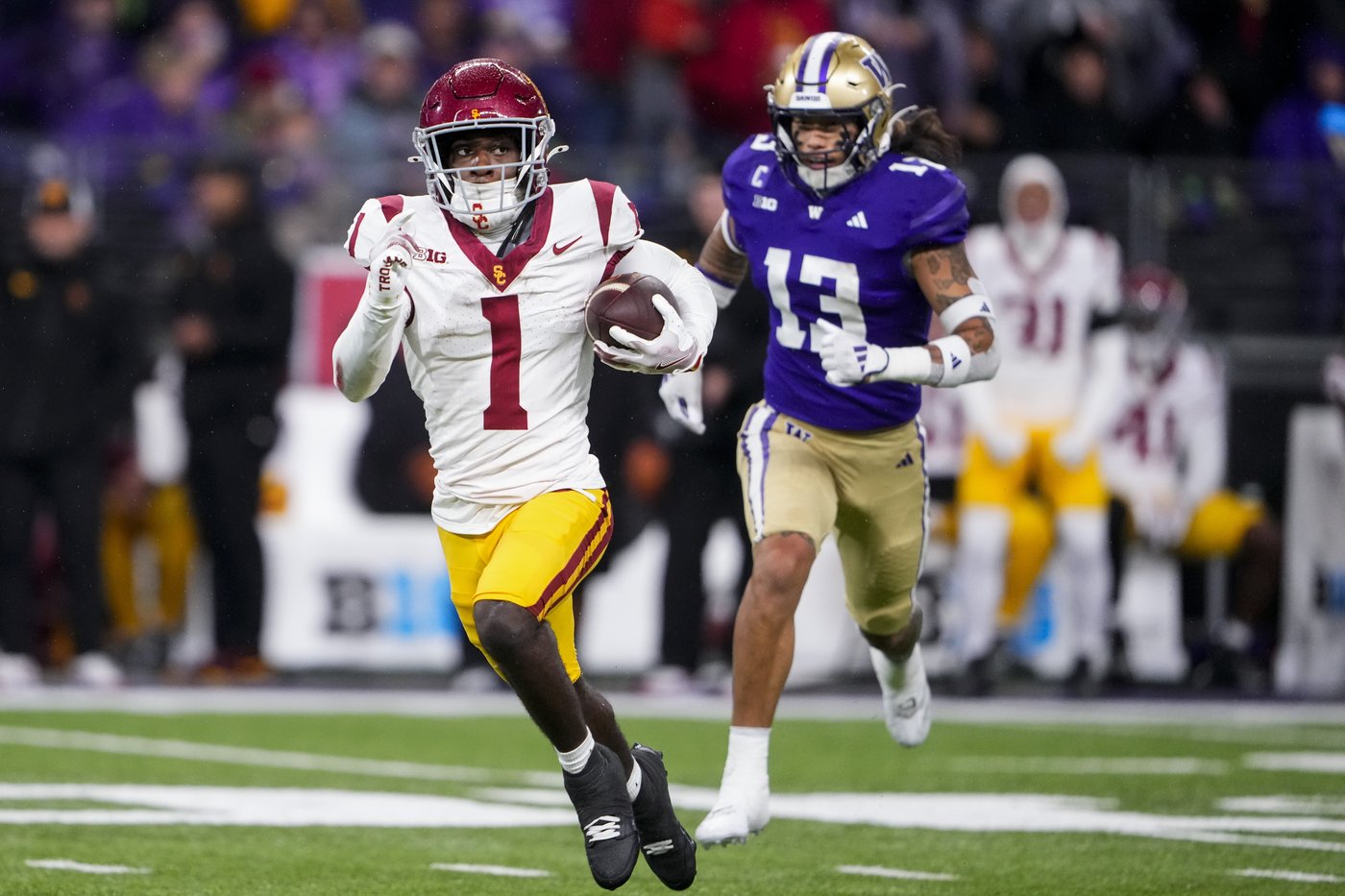 Big Ten schedule has No. 1 Oregon visiting Wisconsin while Nebraska faces off with USC | iNFOnews.ca