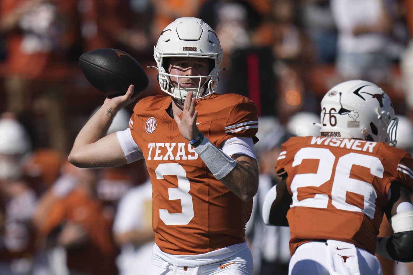 Arkansas gets a shot at bowl eligibility against old foe and No. 3 Texas | iNFOnews.ca