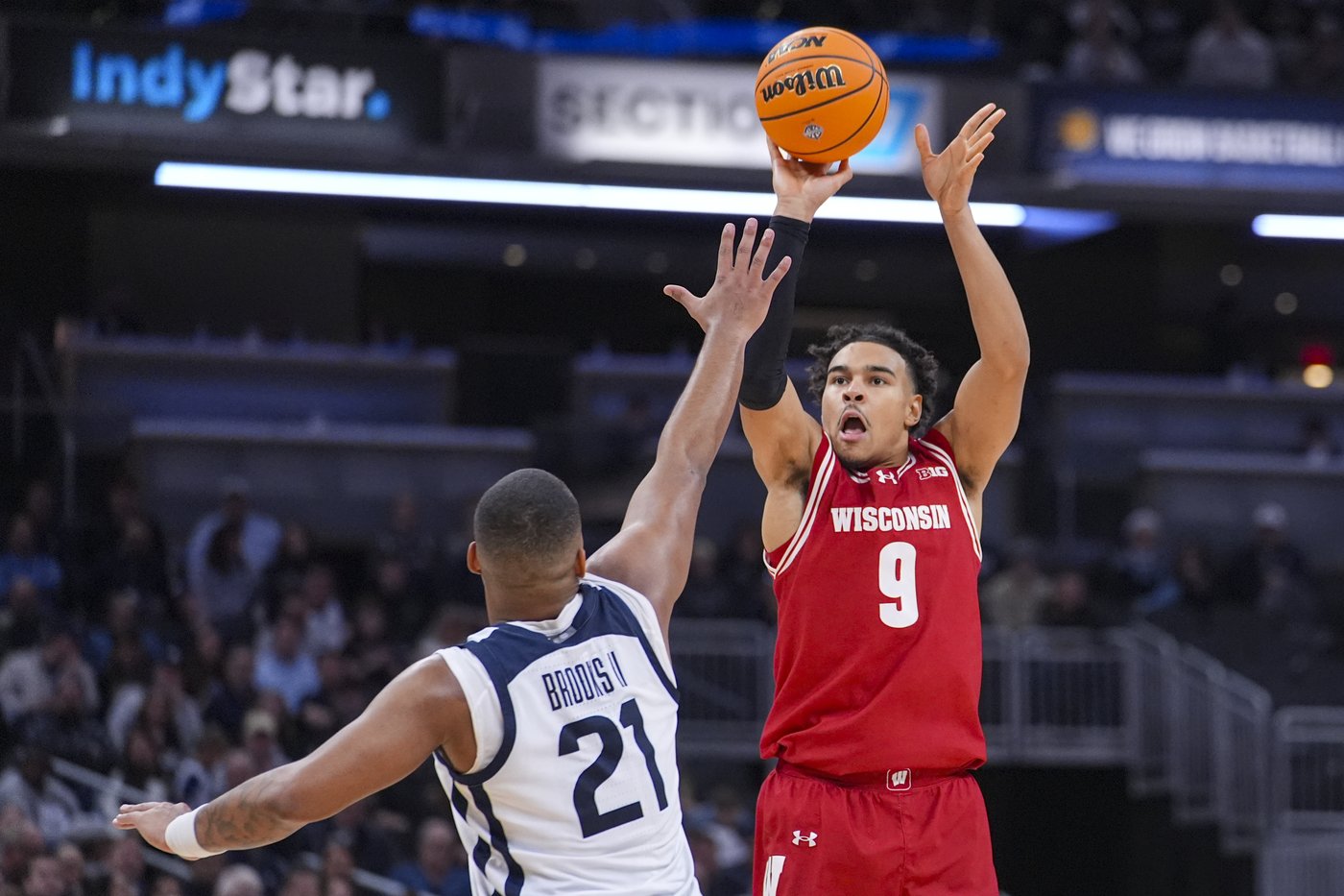 Nolan Winter scores a season-high 20 points to help No. 20 Wisconsin get past Butler 83-74 | iNFOnews.ca
