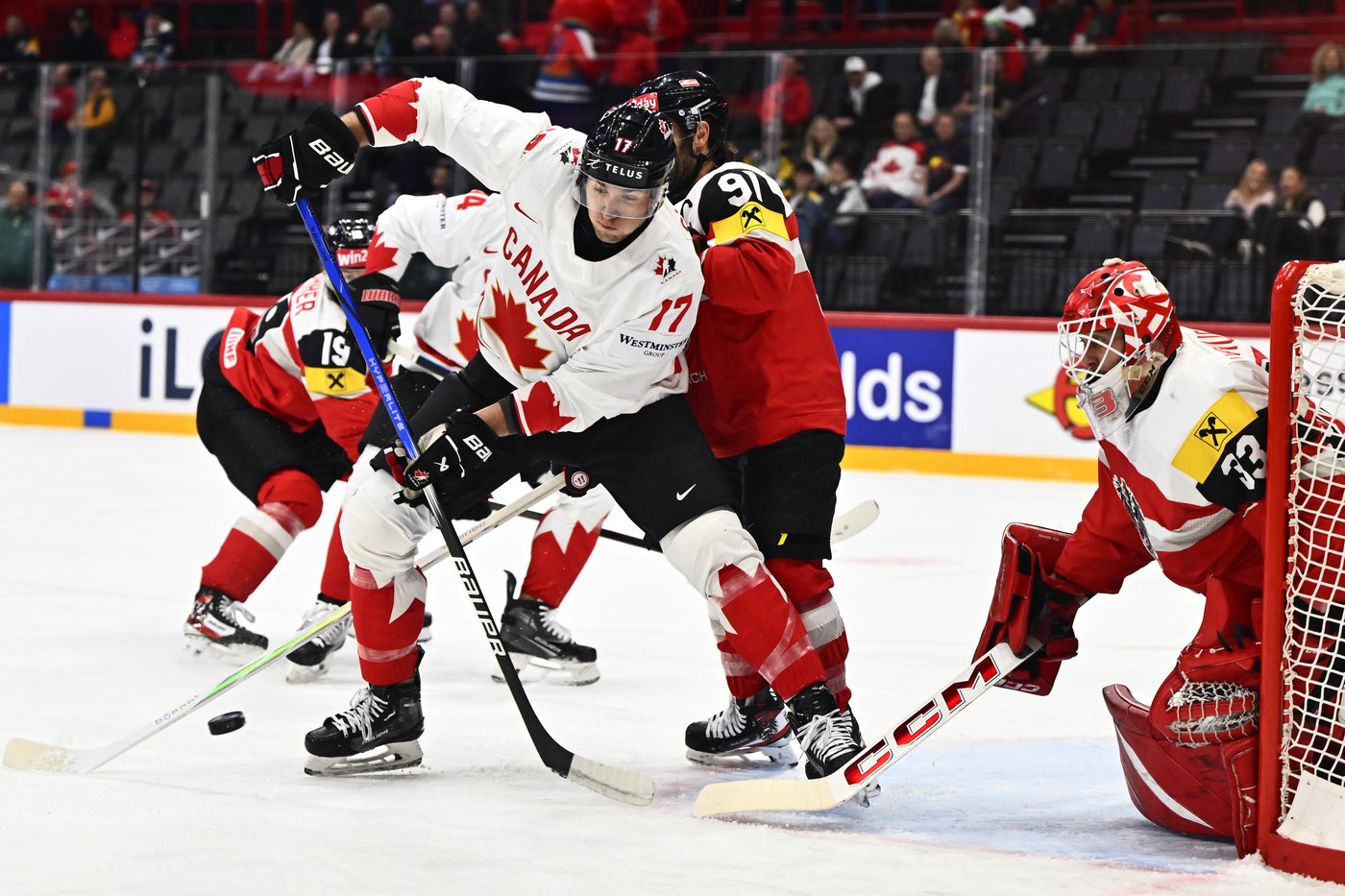 MacKinnon scores twice as Canada beats Austria 5-1 at ice hockey worlds | iNFOnews.ca