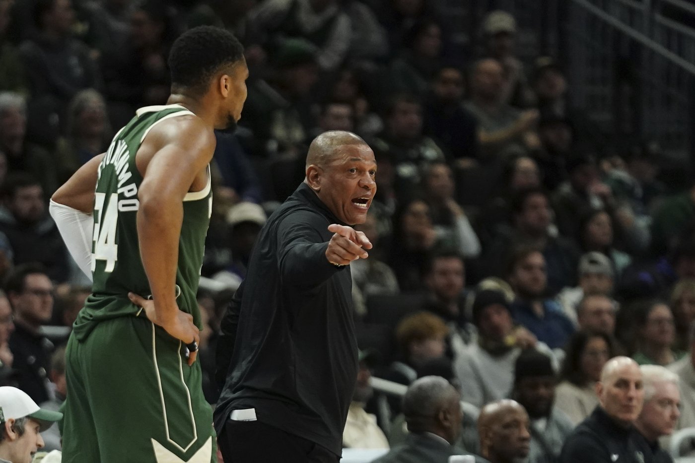 Antetokounmpo gets 50th career triple-double as Bucks win 130-115 to end Kings' 7-game win streak | iNFOnews.ca