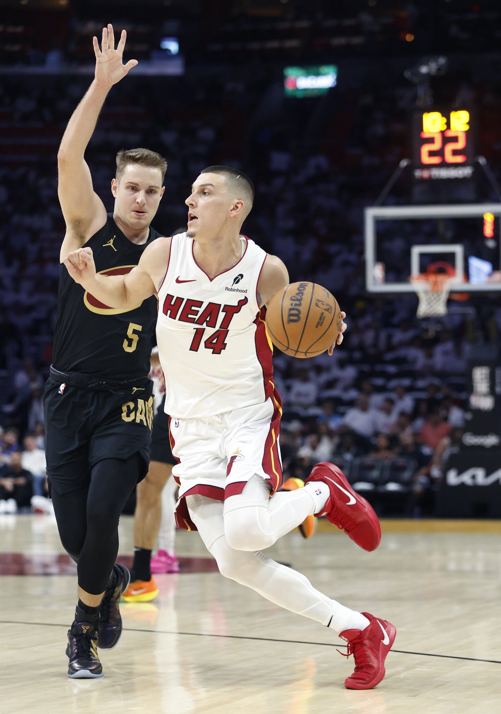 Cleveland by 39 at halftime in Miami: The 3rd-biggest lead after 2 quarters in NBA playoff history | iNFOnews.ca