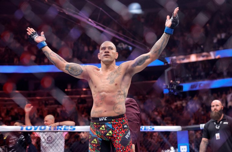 Pereira dethrones Ankalaev with a 1st-round stoppage at UFC 320 | iNFOnews.ca