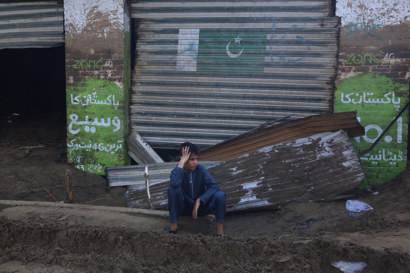 Photos of mourners and searches for the missing from flash floods in Pakistan and India | iNFOnews.ca