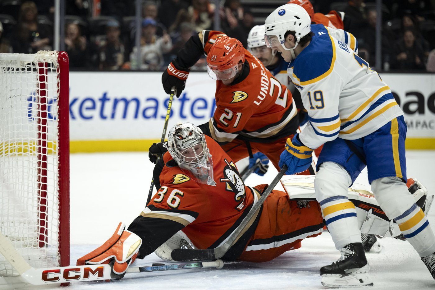 Jiri Kulich's goal in overtime gives Sabres a 3-2 victory over Ducks | iNFOnews.ca