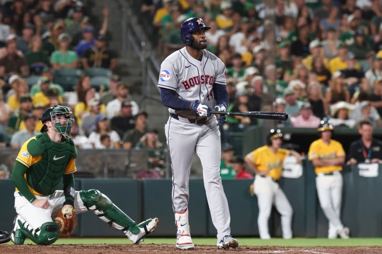 Yordan Alvarez goes deep as Astros hit 5 homers in 13-2 rout of A's to close in on AL West title | iNFOnews.ca
