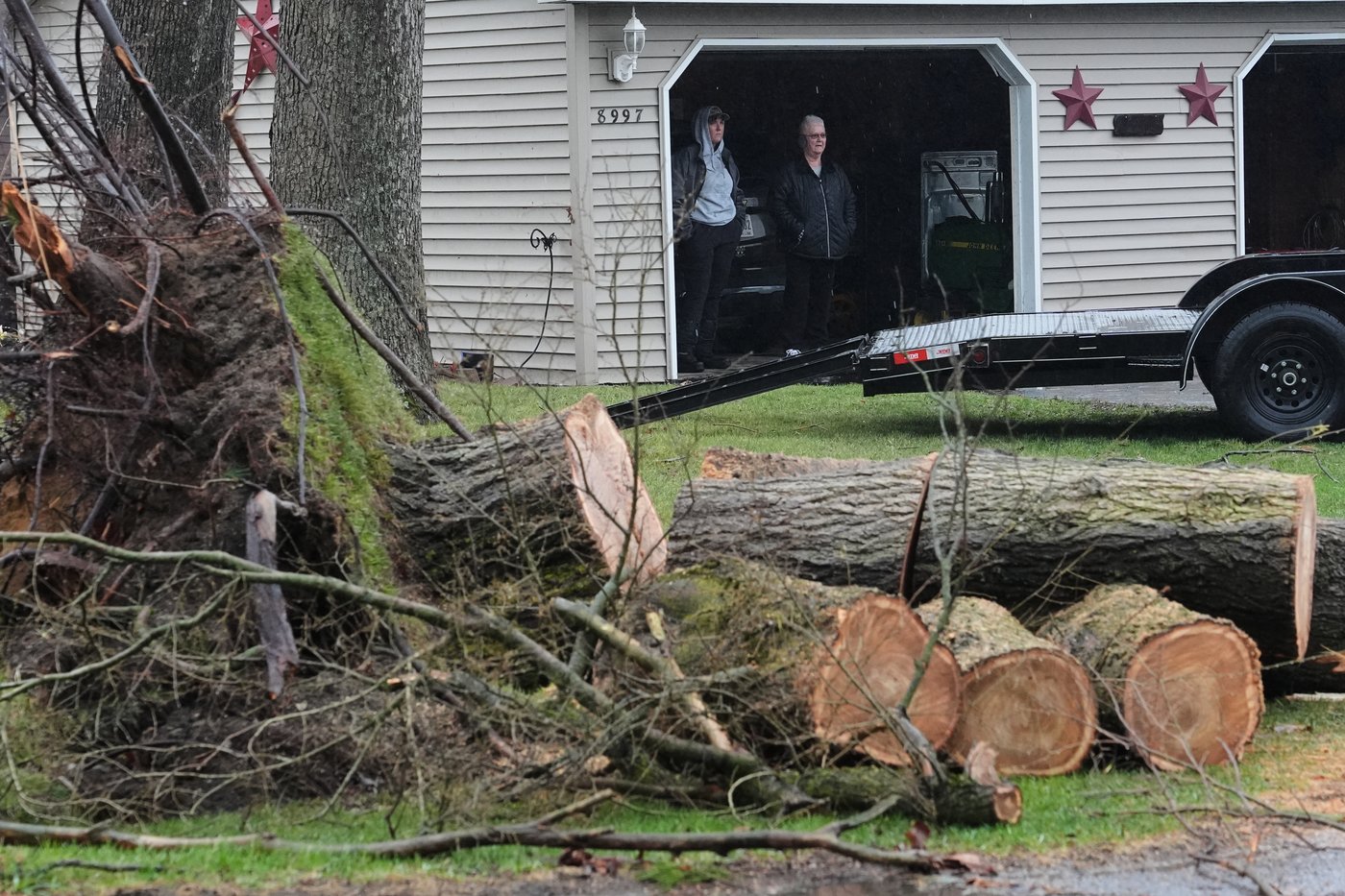 Photos show tornado damage after powerful storms hit Illinois and Indiana | iNFOnews.ca