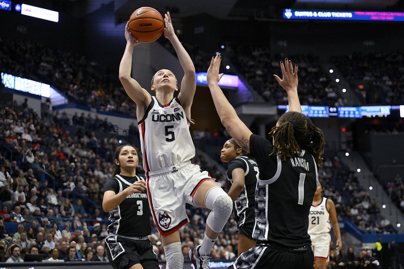 No. 4 UConn has challenging week ahead with games against Iowa State and No. 7 USC | iNFOnews.ca No. 4 UConn has challenging week ahead with games against Iowa State and No. 7 USC | iNFOnews.ca