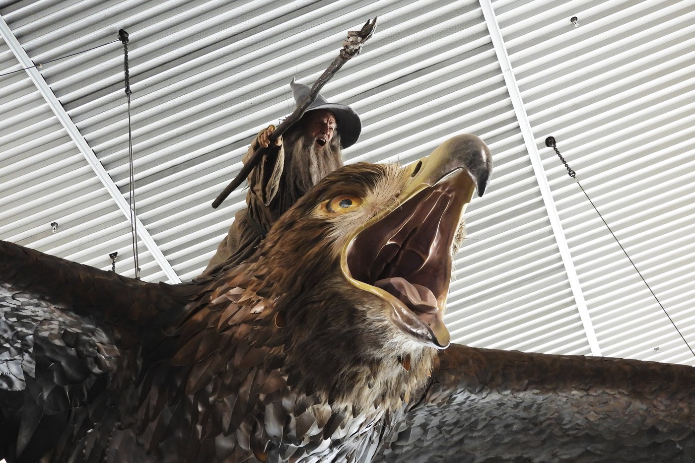 A giant sculpture of Gandalf riding an eagle departs Wellington airport for good | iNFOnews.ca A giant sculpture of Gandalf riding an eagle departs Wellington airport for good | iNFOnews.ca