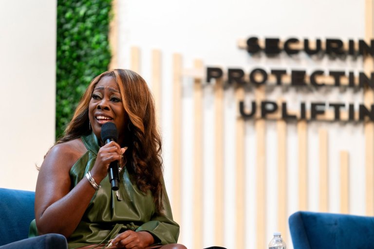 Black women's non-profit awards grants to local Southern groups as part of joy-filled tour | iNFOnews.ca