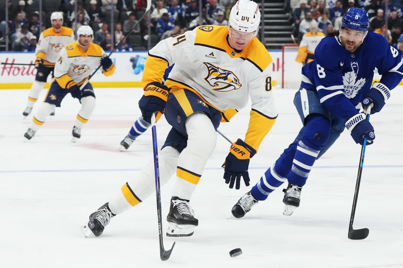 Maple Leafs defenceman Chris Tanev out week-to-week with upper-body injury | iNFOnews.ca