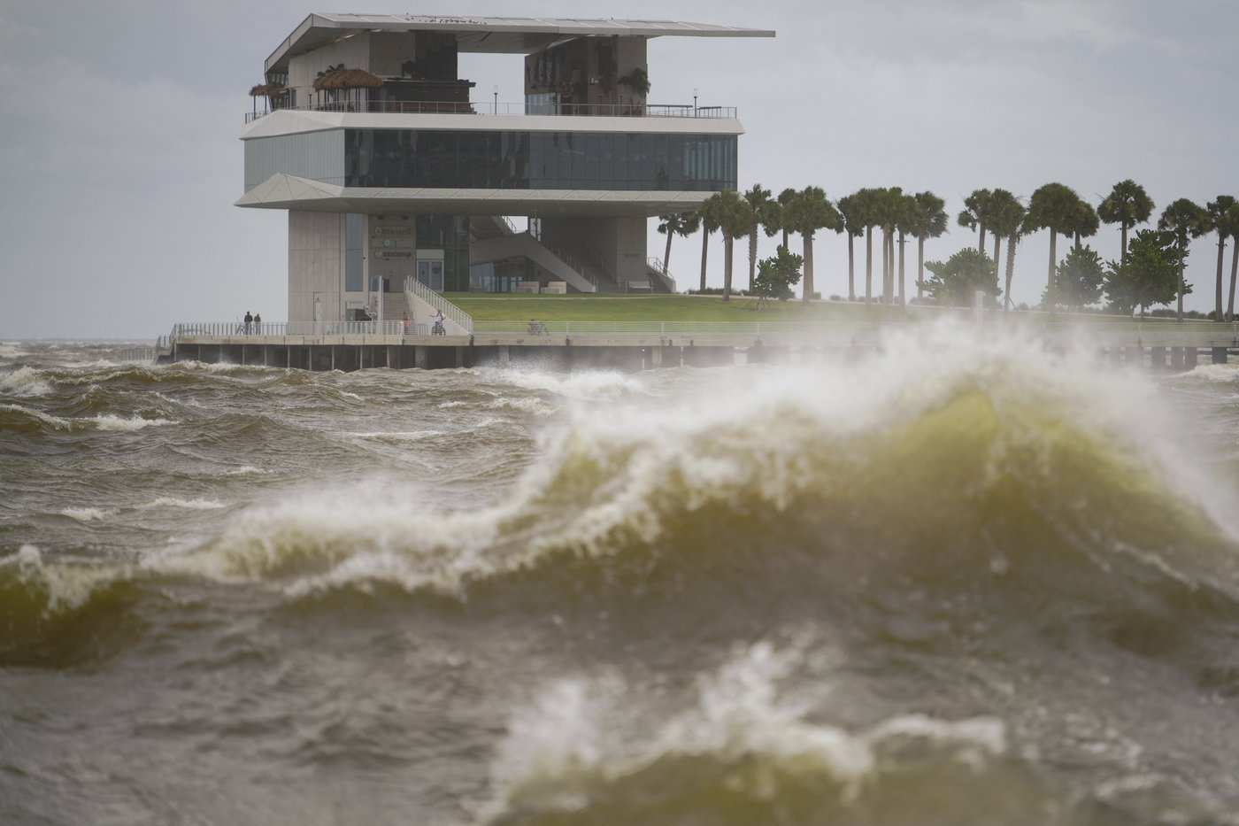Climate change boosted Helene's deadly rain and wind and scientists say same is likely for Milton | iNFOnews.ca