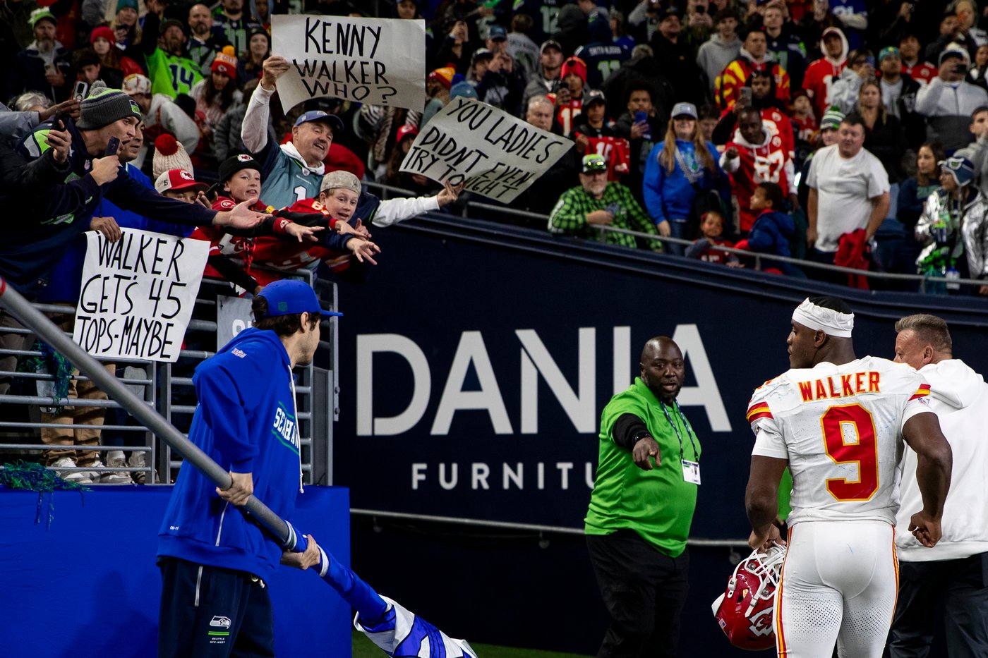 Chiefs running back Kenneth Walker struggles against Seahawks in Seattle return | iNFOnews.ca Chiefs running back Kenneth Walker struggles against Seahawks in Seattle return | iNFOnews.ca