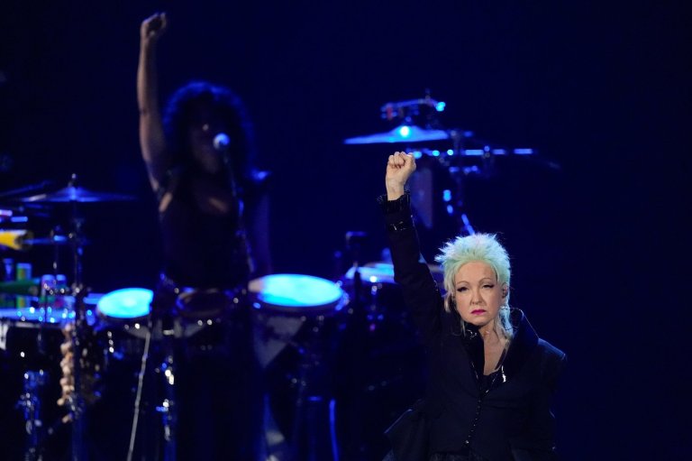 Cyndi Lauper calls for courage and Salt-N-Pepa romp through 'Push It' as they join Rock Hall of Fame | iNFOnews.ca