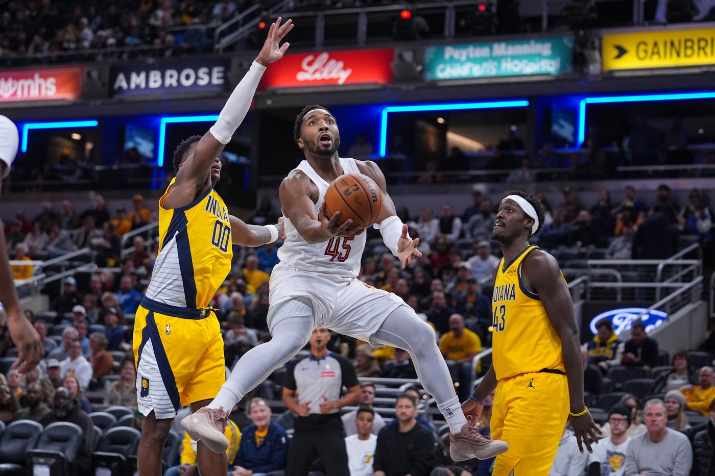 Mitchell scores 43 points to lead Cavaliers to 135-119 win over Pacers | iNFOnews.ca Mitchell scores 43 points to lead Cavaliers to 135-119 win over Pacers | iNFOnews.ca