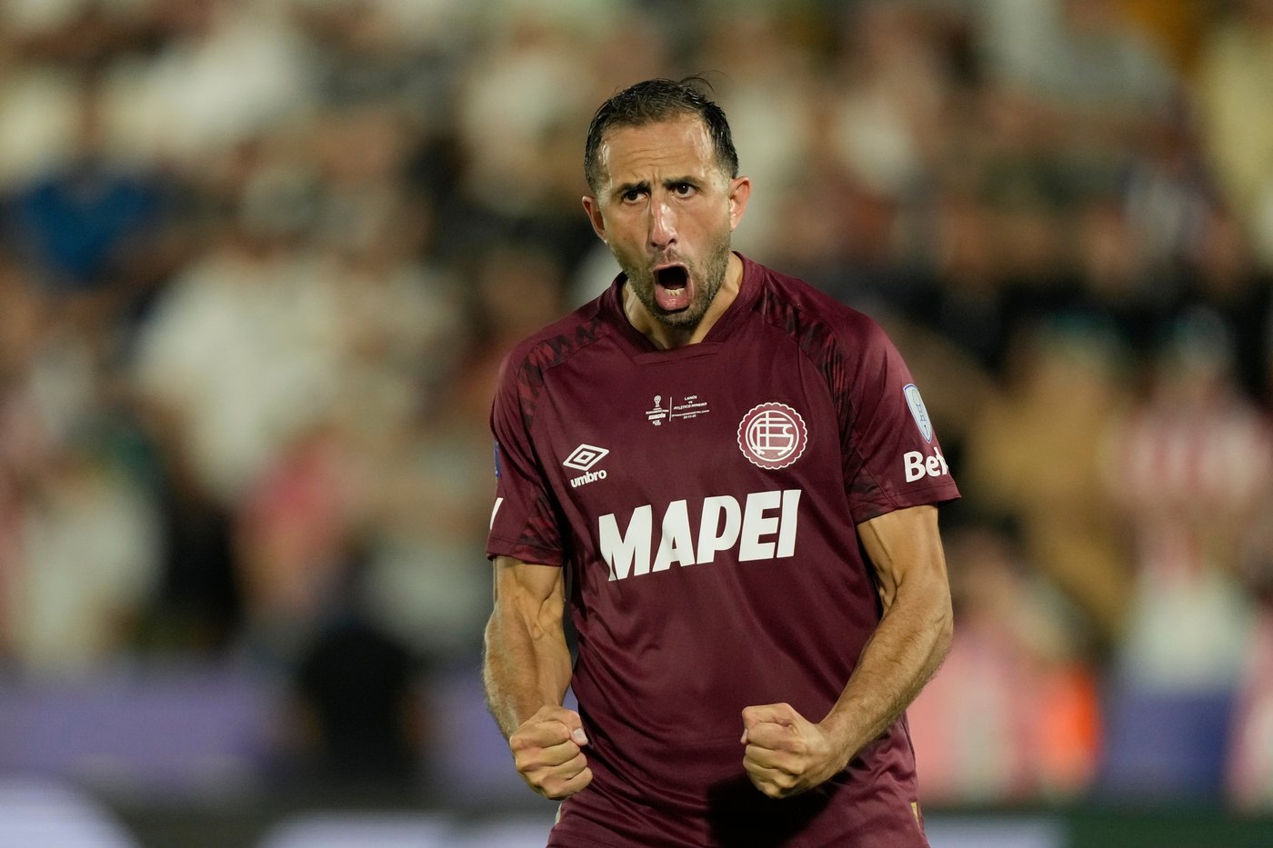 Argentine club Lanus wins Copa Sudamericana after three penalty saves by Losada | iNFOnews.ca