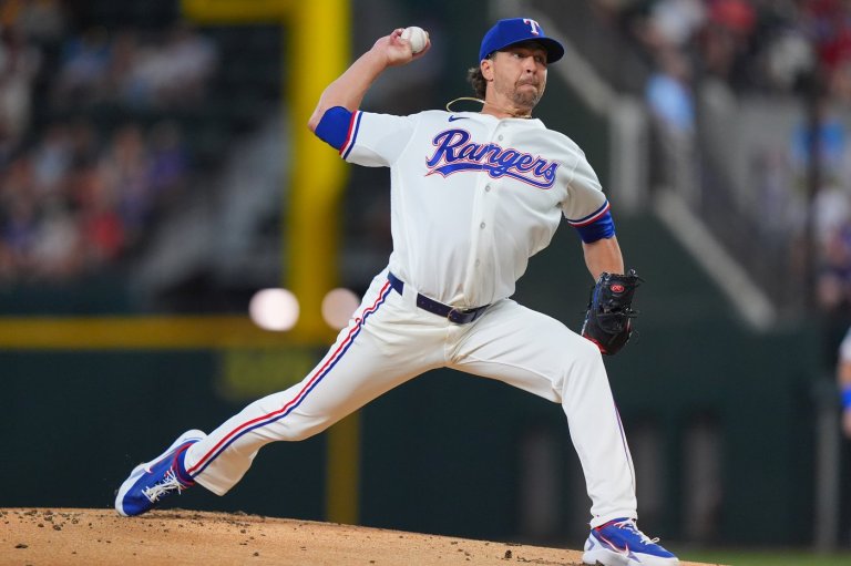 Jacob deGrom strikes out 9 and Rangers beat Orioles for 4th win in a row | iNFOnews.ca