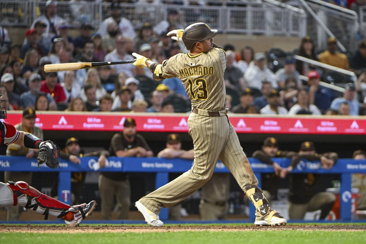 Díaz homers twice as Padres beat Twins 12-3 | iNFOnews.ca