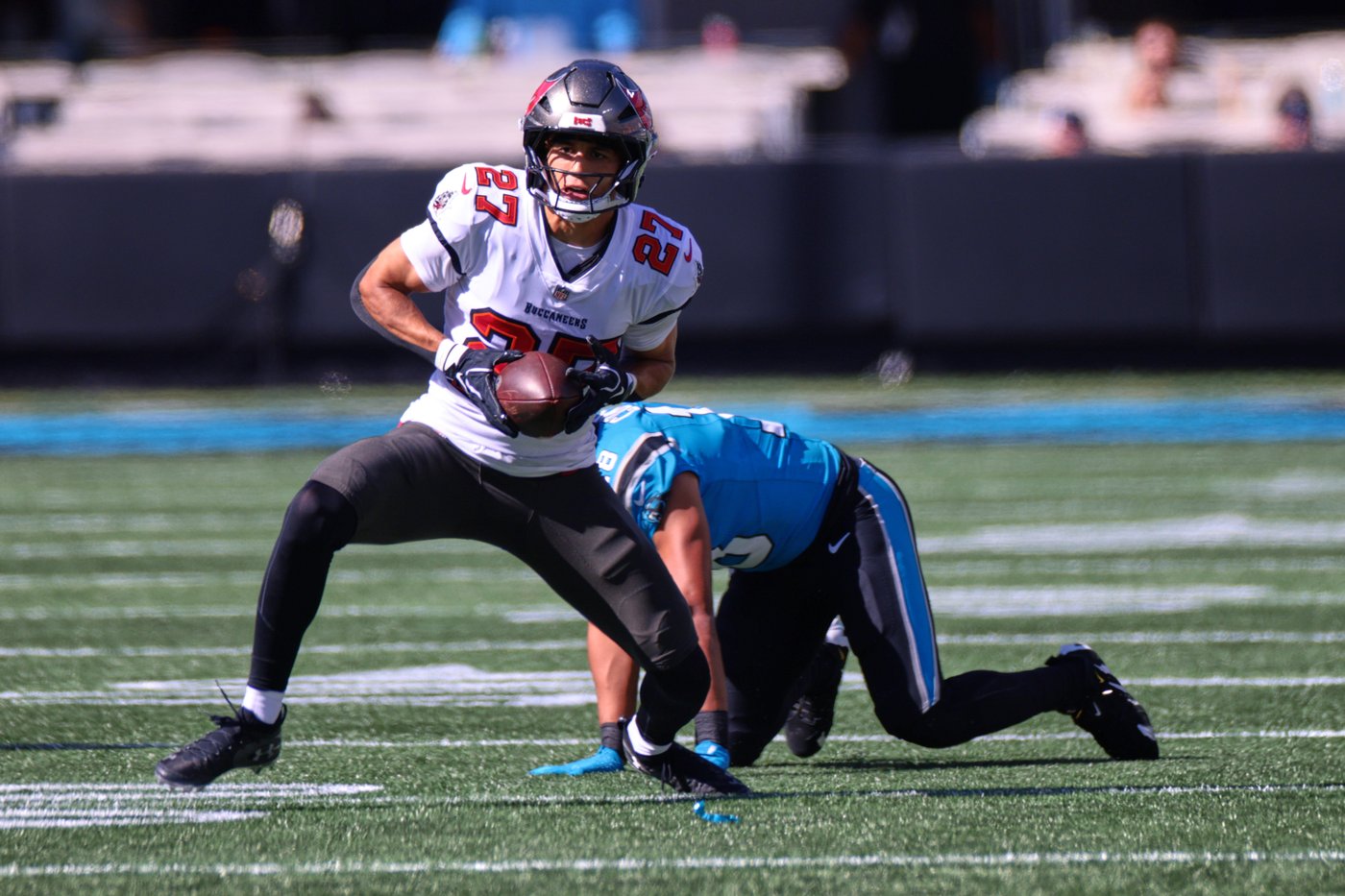 Bucky Irving runs for 2 TDs and Bucs force 4 turnovers in 43-13 rout of Panthers | iNFOnews.ca Bucky Irving runs for 2 TDs and Bucs force 4 turnovers in 43-13 rout of Panthers | iNFOnews.ca