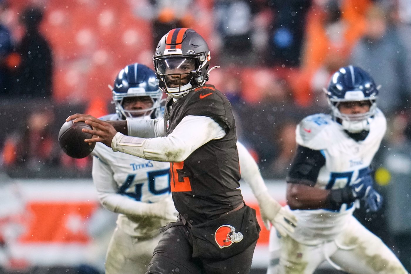 Shedeur Sanders' first 300-yard game not enough as key mistakes prevent Browns from beating Titans | iNFOnews.ca