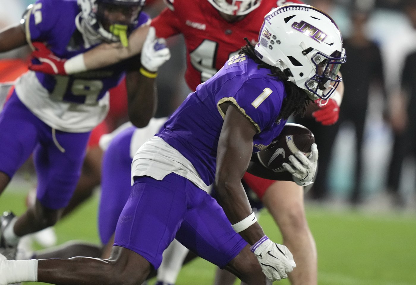 James Madison secures its first bowl win after topping Western Kentucky 27-17 in the Boca Raton | iNFOnews.ca James Madison secures its first bowl win after topping Western Kentucky 27-17 in the Boca Raton | iNFOnews.ca