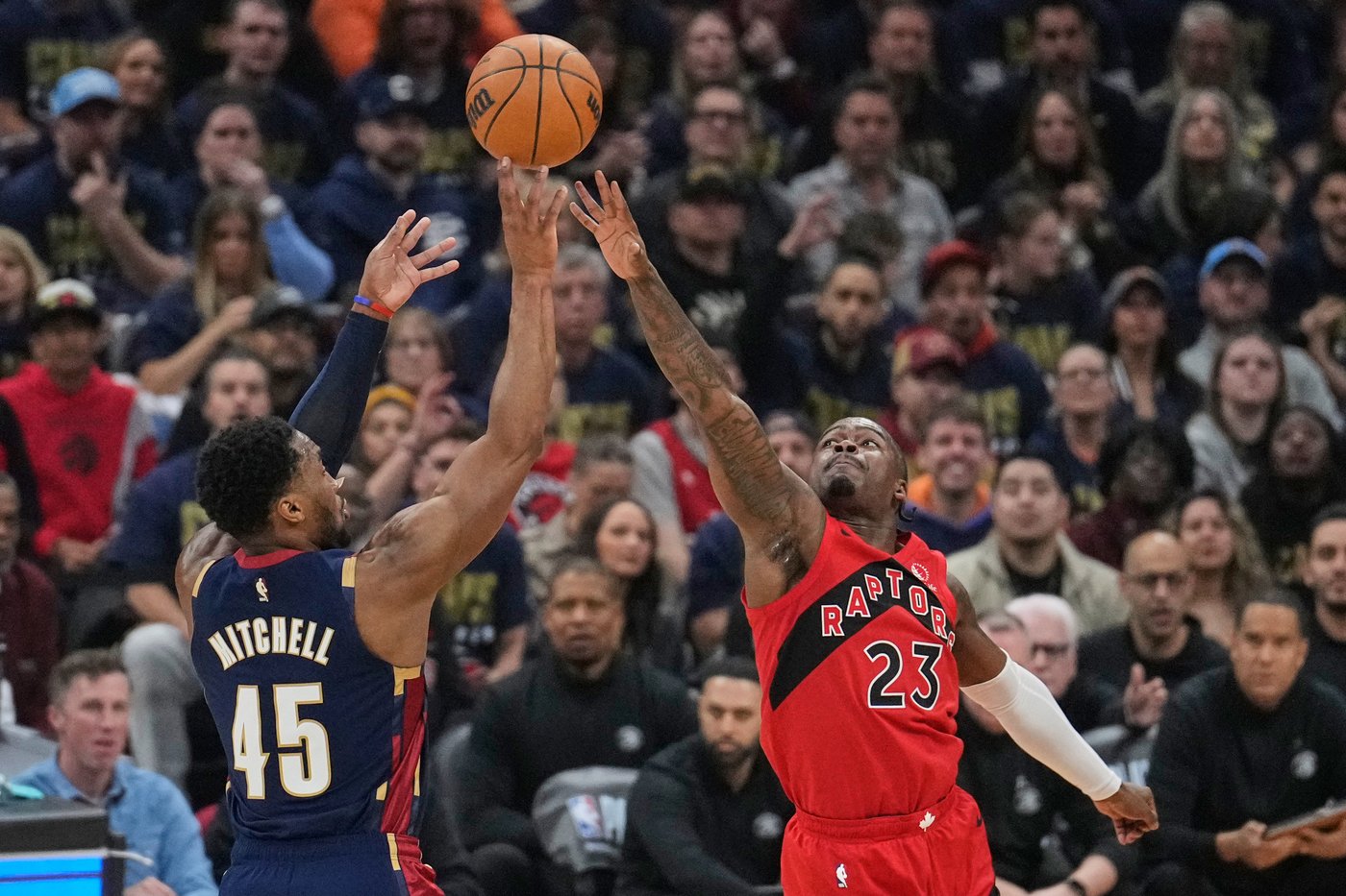 Mitchell scores 30, Harden adds 28 as Cavaliers beat Raptors 115-105 for 2-0 series lead | iNFOnews.ca Mitchell scores 30, Harden adds 28 as Cavaliers beat Raptors 115-105 for 2-0 series lead | iNFOnews.ca