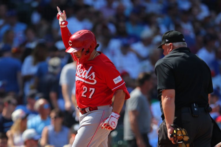 Reds hit 4 homers, score 9 unanswered runs to beat wild card-leading Cubs 10-8 | iNFOnews.ca