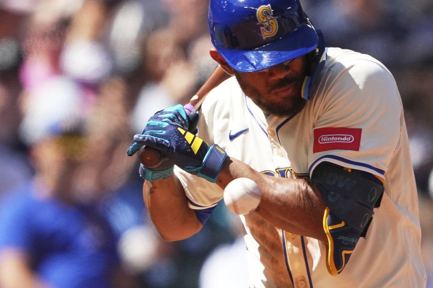 Raleigh hits MLB-leading 45th homer as the Mariners beat the Rays 6-3 for 7th straight win | iNFOnews.ca