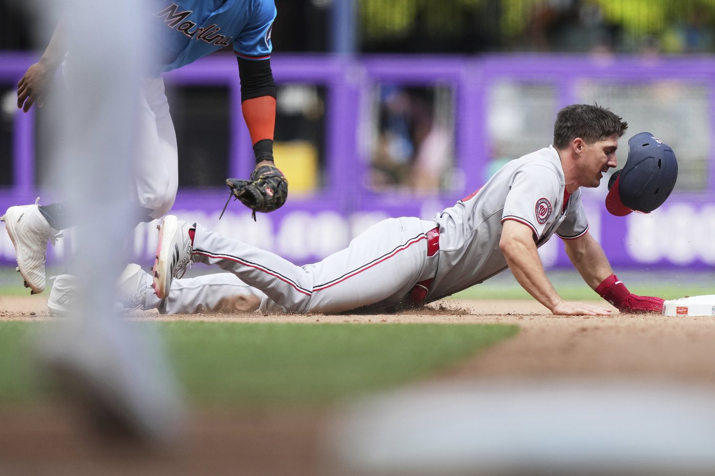 Matt Mervis hits a 3-run homer as the Marlins beat the Nationals 11-4 | iNFOnews.ca