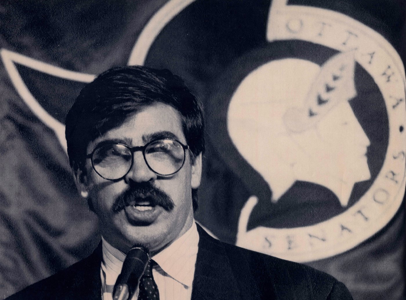 Former NHLer, Ottawa Senators GM Mel Bridgman dead at 70 | iNFOnews.ca