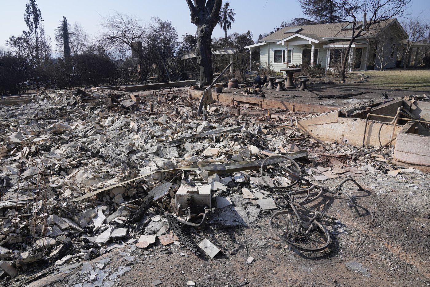 Another day of ferocious winds forecast for Southern California | iNFOnews.ca