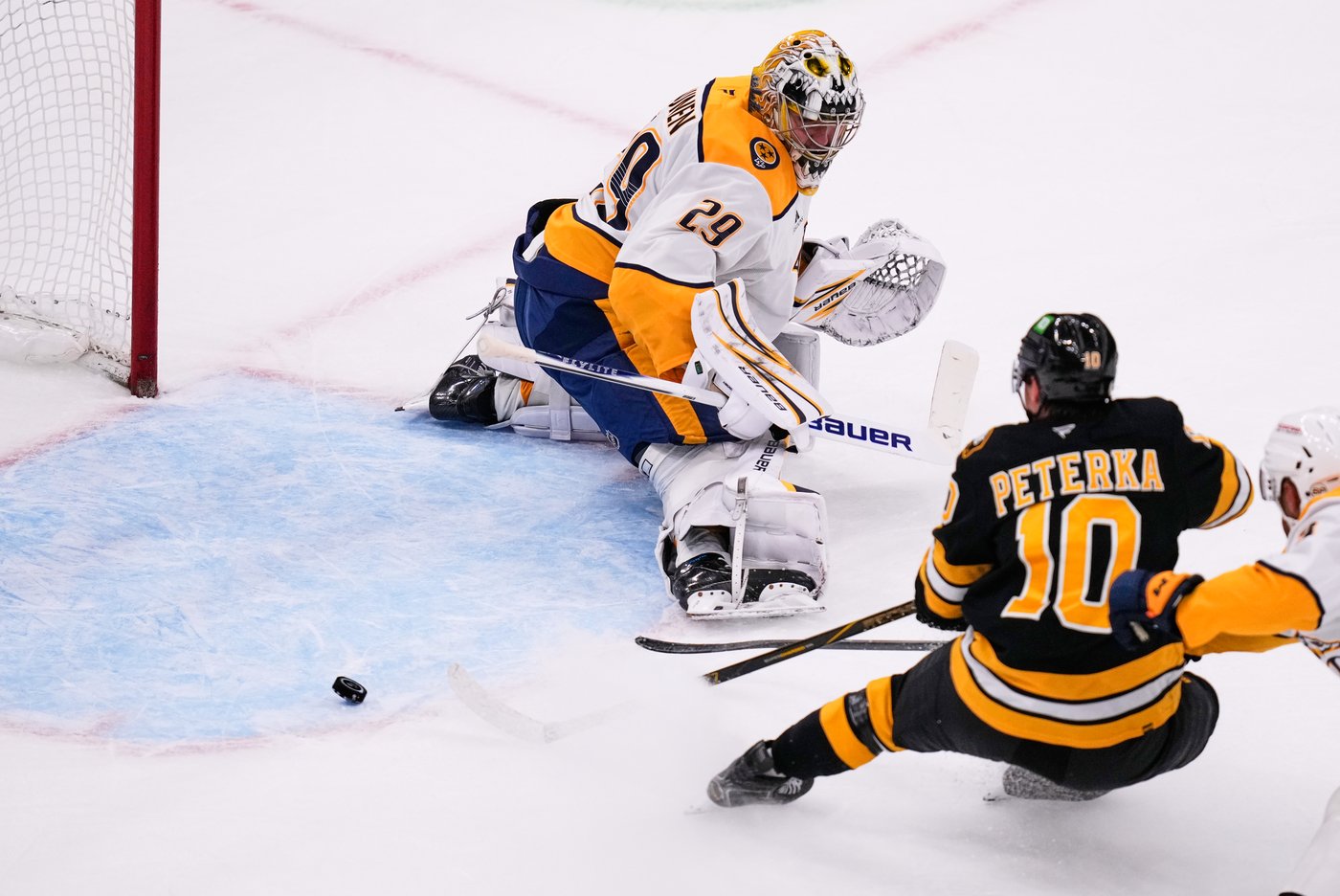 Michael DiPietro has first career shutout, David Pastrnak scores 2 as Bruins beat Predators 6-0 | iNFOnews.ca Michael DiPietro has first career shutout, David Pastrnak scores 2 as Bruins beat Predators 6-0 | iNFOnews.ca