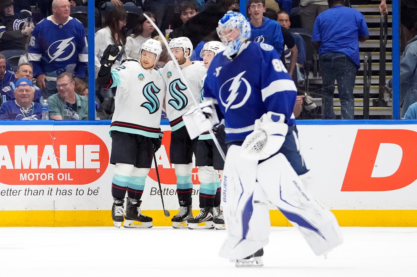 Montour scores in OT to lead Kraken past Lightning 4-3 | iNFOnews.ca