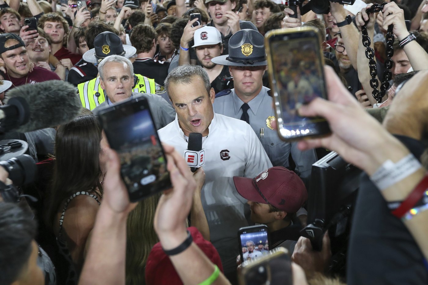 SEC fines South Carolina $250,000 after fans rush field following win over top 10 Texas A&M | iNFOnews.ca SEC fines South Carolina $250,000 after fans rush field following win over top 10 Texas A&M | iNFOnews.ca