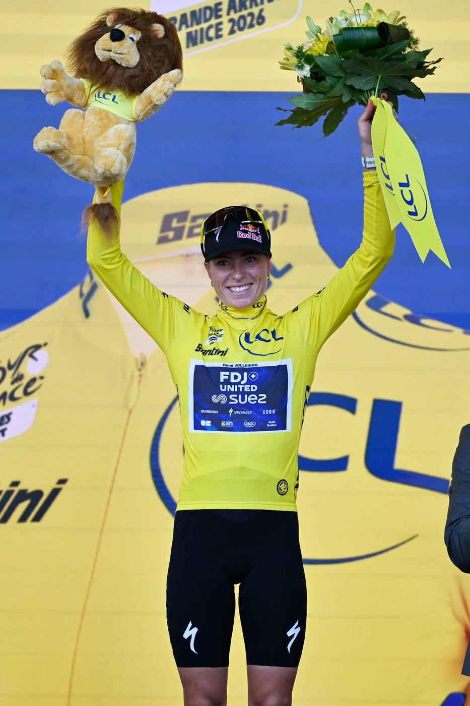 Tears of joy for Demi Vollering after winning the Women's Tour de France for the second time | iNFOnews.ca