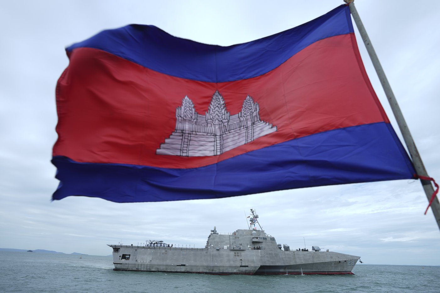 For the first time in 8 years, a US Navy ship makes a port call in Cambodia, a top Chinese ally | iNFOnews.ca