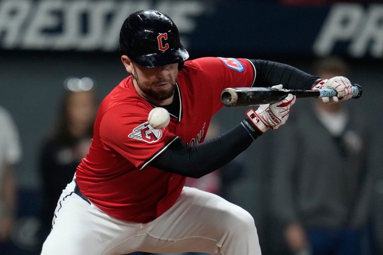 David Fry back in Guardians clubhouse after being hit by pitch in the face earlier this week | iNFOnews.ca