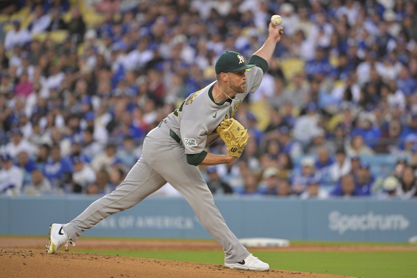 Jacob Wilson goes 4 for 5 with a pair of 2-run homers to lead A's over Dodgers 11-1 | iNFOnews.ca