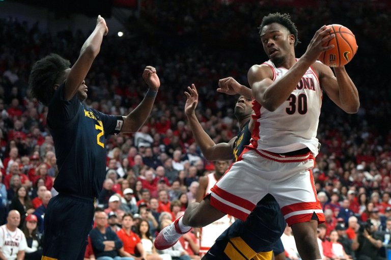 Burries scores 22 points, No. 1 Arizona dominates West Virginia 88-53 to remain undefeated | iNFOnews.ca