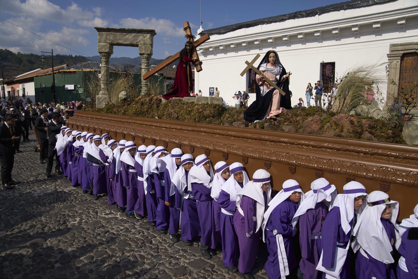 PHOTO COLLECTION: Holy Week Around the World | iNFOnews.ca PHOTO COLLECTION: Holy Week Around the World | iNFOnews.ca