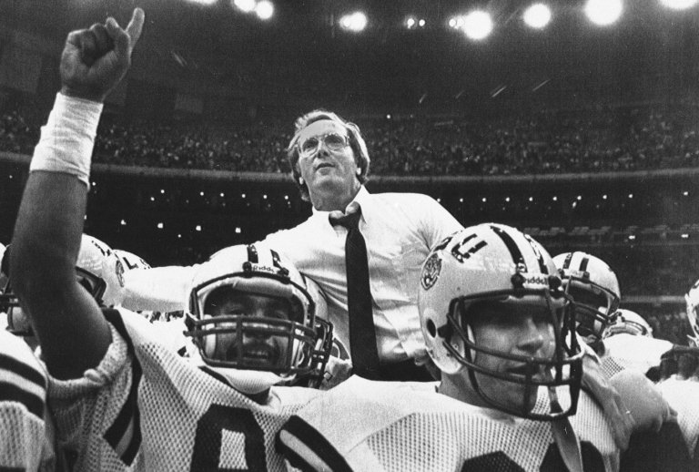 Jerry Stovall, former LSU football coach and All-America player, dies at 85 | iNFOnews.ca