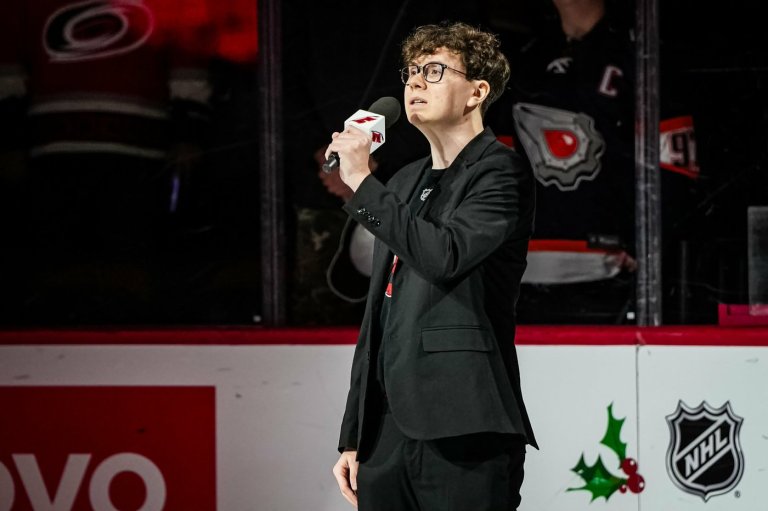 Carolina Hurricanes anthem singer touched by praise for bilingual 'O Canada' | iNFOnews.ca