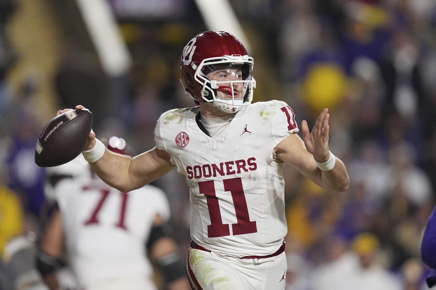 Quarterback Jackson Arnold leaves Oklahoma for Auburn in transfer portal | iNFOnews.ca Quarterback Jackson Arnold leaves Oklahoma for Auburn in transfer portal | iNFOnews.ca