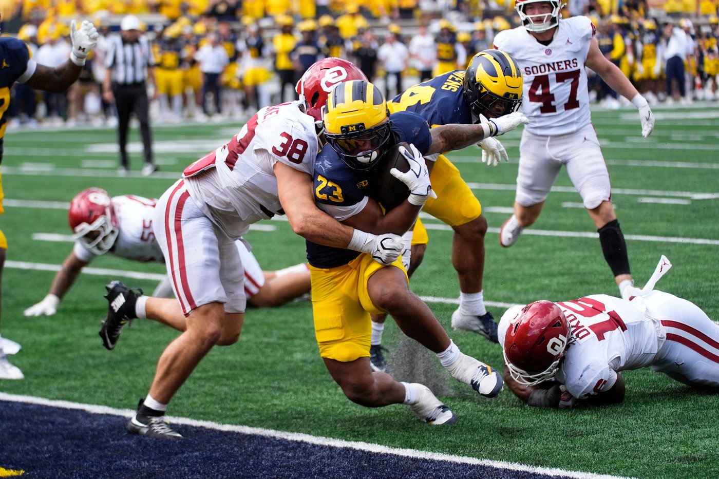 Michigan shows its resilience in 17-10 win over No. 11 Oklahoma after getting lucky break in opener | iNFOnews.ca