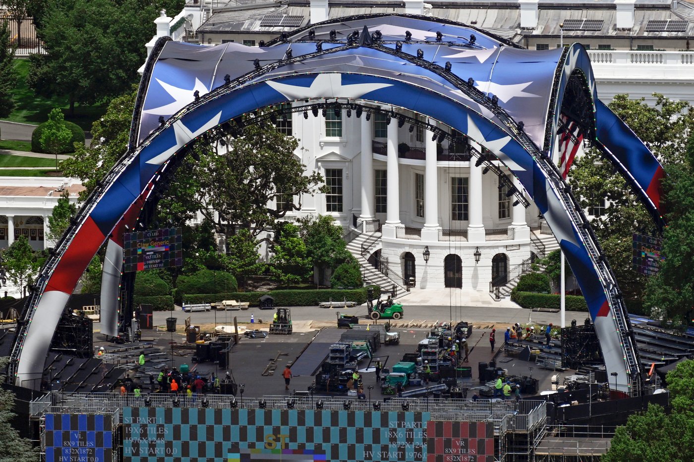 Lawsuit seeks to stop the UFC fight on the White House South Lawn for Trump's birthday | iNFOnews.ca Lawsuit seeks to stop the UFC fight on the White House South Lawn for Trump's birthday | iNFOnews.ca