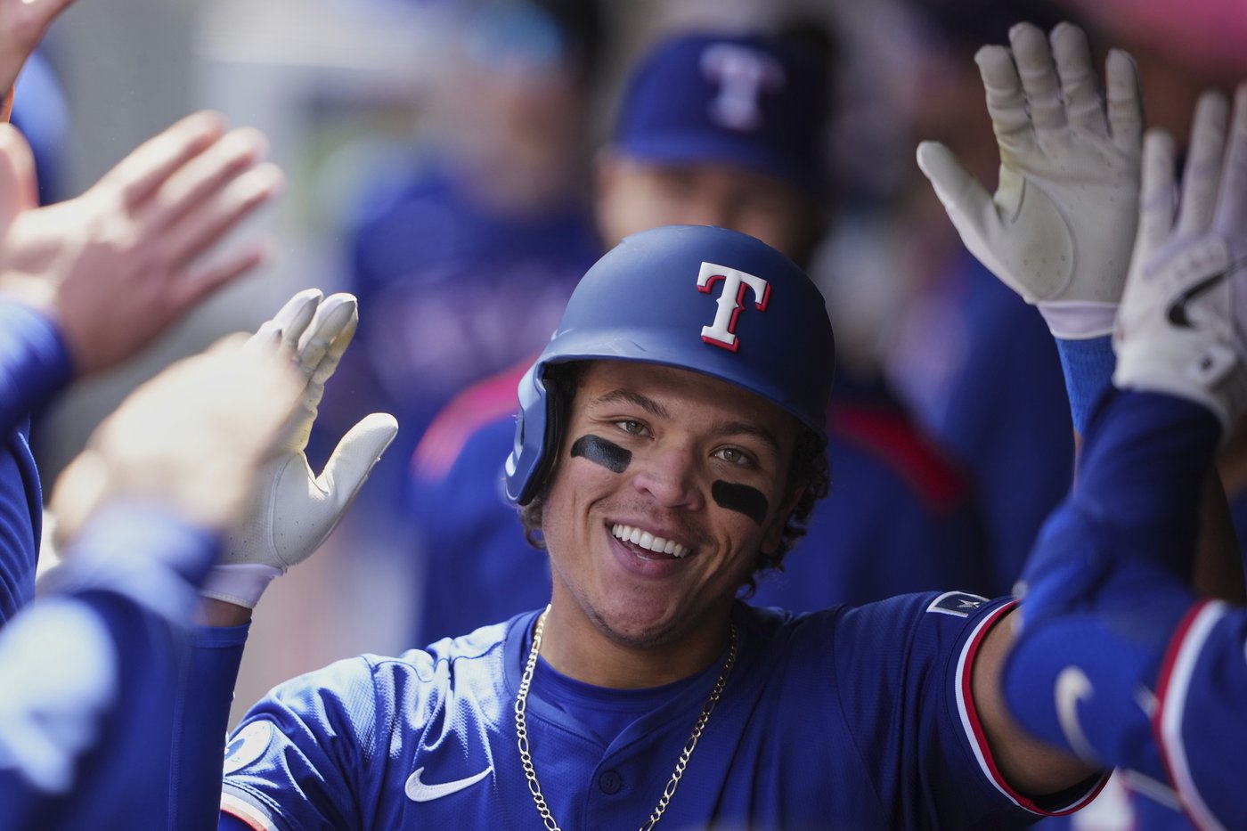 Raleigh homers for 3rd straight game to give Mariners 3-1 win, sweep of Rangers | iNFOnews.ca