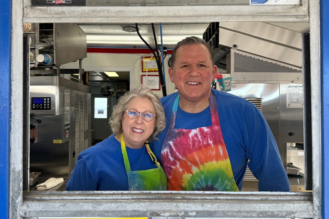 In this Minnesota city, it's tradition to line up for ice cream even when it's 6 degrees | iNFOnews.ca