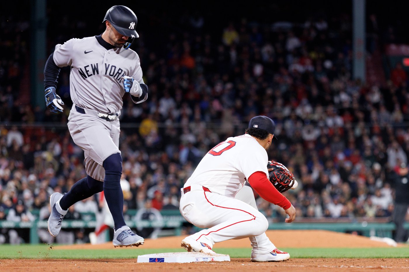 White Sox sign veteran outfielder Randal Grichuk to $1.25 million deal; place Austin Hays back on IL | iNFOnews.ca White Sox sign veteran outfielder Randal Grichuk to $1.25 million deal; place Austin Hays back on IL | iNFOnews.ca