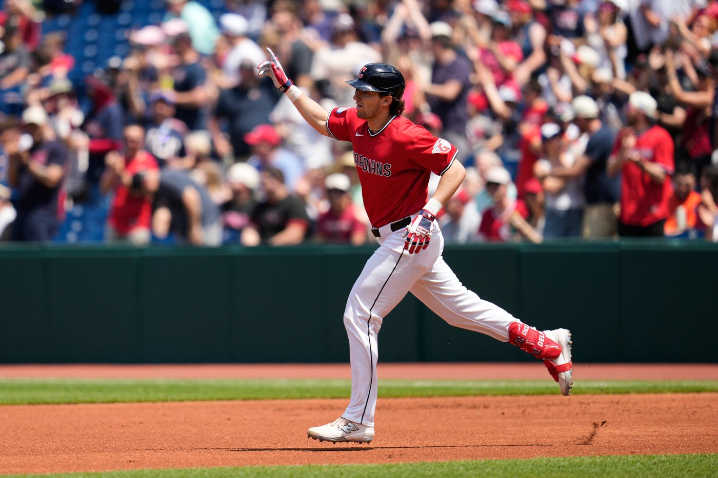 Guardians flex muscles and play long game, connecting for 6 home runs in 10-3 rout over Reds | iNFOnews.ca