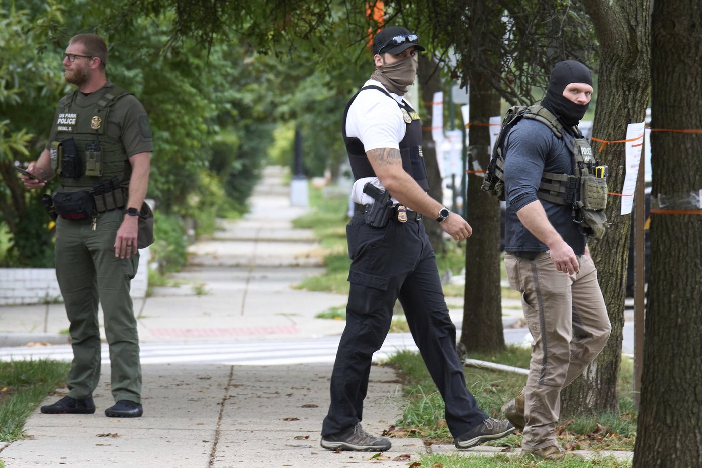 Photos show Trump’s federal crackdown in a DC neighborhood | iNFOnews.ca